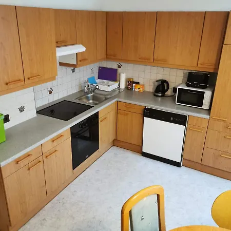 Hills, Bürgle 3e Orman Evi