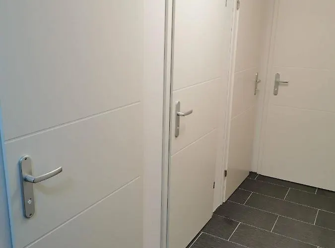 Lodge Hills, Bürgle 3e